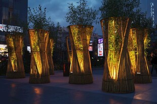 夜晚竹编树灯景观装置