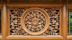 中式木雕门窗精致雕花