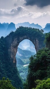 壮美天生桥景观