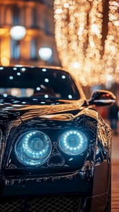 炫酷豪车于璀璨夜景中