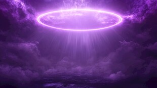 紫色幻光云间神秘光环