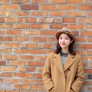 砖前女子的时尚冬日风采