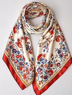 印花真丝围巾尽显优雅气质