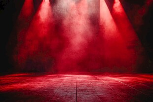 红色舞台聚光灯场景