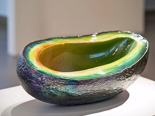 炫彩牛油果造型艺术碗