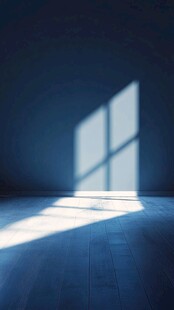 透过窗户的光影静谧空间