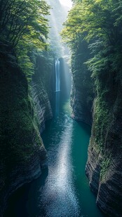 峡谷飞瀑 自然灵秀之境