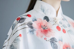 中式花卉旗袍精致细节