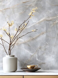 素雅花瓶与杯盏的静物搭配