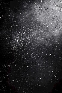 黑色背景下的梦幻粉末飞溅