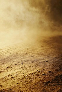 飞扬尘土 大地朦胧景象