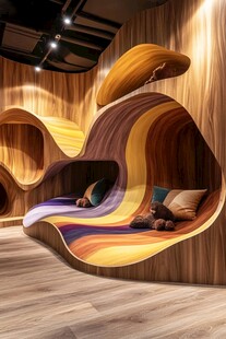 创意木质波浪形室内休憩区