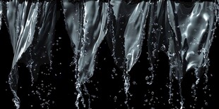 水幕倾泻瞬间的灵动之美