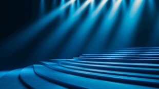 蓝色梦幻舞台灯光阶梯