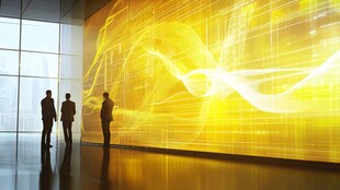 三人于科技光影空间前