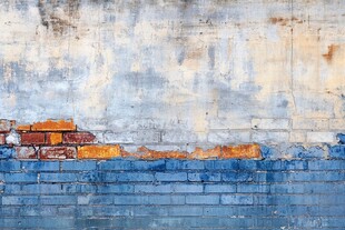 斑驳砖墙的复古质感