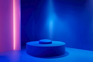 蓝紫梦幻产品展示空间