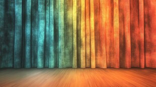 多彩舞台幕布与木质地板