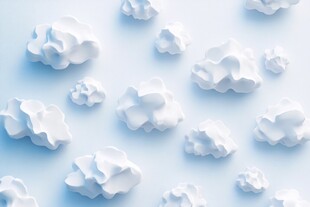 纸云朵创意画面