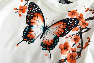 蝴蝶花卉印花白色上衣