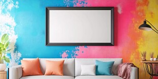 多彩客厅中的空白装饰画