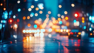 雨夜城市街道灯光美景