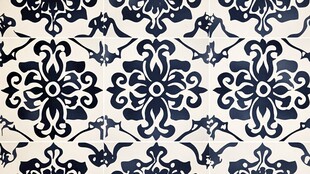 蓝白花纹复古瓷砖图案