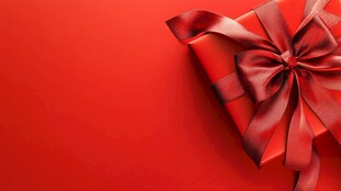 红色精美礼品盒与蝴蝶结