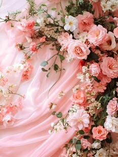 粉色浪漫花卉装饰布景