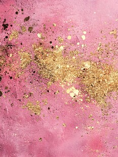 粉色背景上的金色闪光纹理