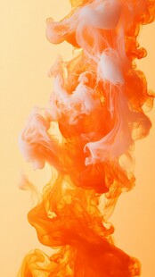 橙色墨韵在水中曼妙舞动