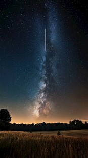 夜空下的璀璨星河与田野