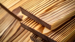 堆叠的精美木质板材