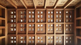 中式雕花木质收纳柜