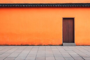 橙墙木门 中式静谧景致