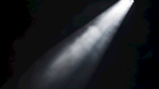 舞台聚光灯效果