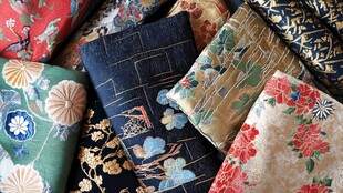 多样传统花纹精美布料