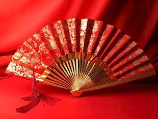 古典红金折扇 尽显东方韵味