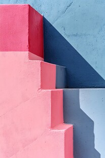 彩色阶梯的光影艺术