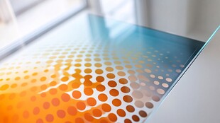 渐变圆点玻璃材质特写