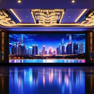 豪华大厅中的城市夜景大屏