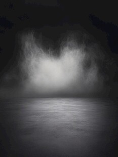 黑暗中的神秘烟雾光影