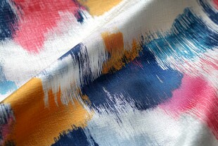 多彩笔触印花布料纹理