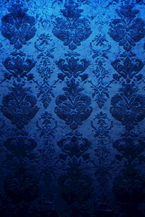 深蓝华丽花纹墙纸背景