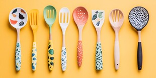 多彩图案的精美厨房勺具