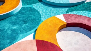 多彩泳池几何造型设计