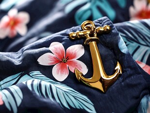 金色船锚配花卉布料装饰