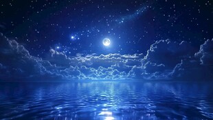 月夜星空下的静谧水面