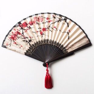 中式手绘梅花折扇