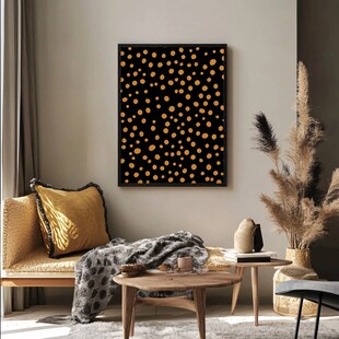 简约客厅中的波点艺术挂画